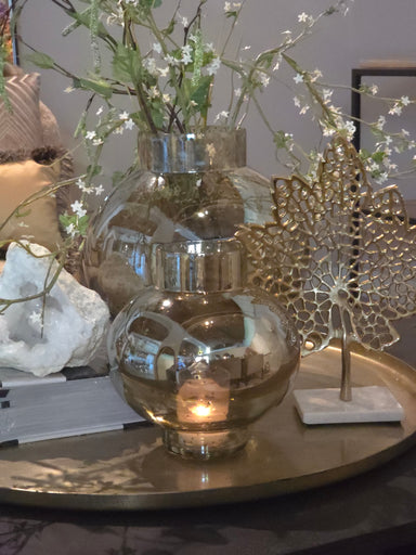 Ornament-goud met stenen voetje